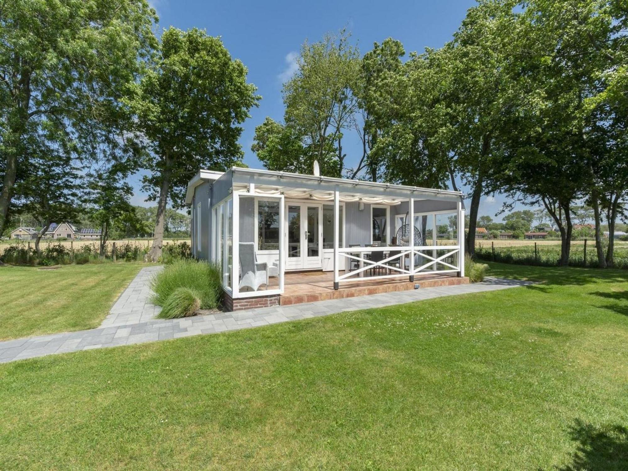 Modern Holiday Home With Large Garden Sint Maartensvlotbrug Exterior photo